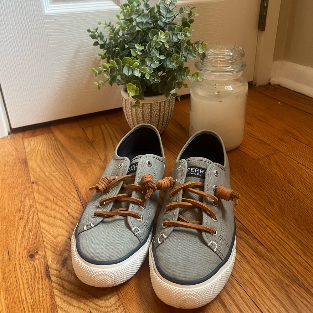 Sperry Gray Sneakers with Brown Laces